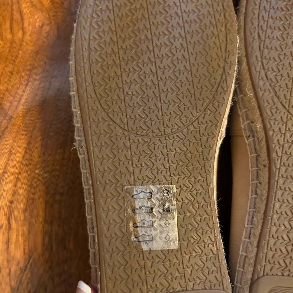 Michael Kors Pink & Black Leather Kendrick Toe Cap Espadrilles Slip On S… - Picture 4 of 9